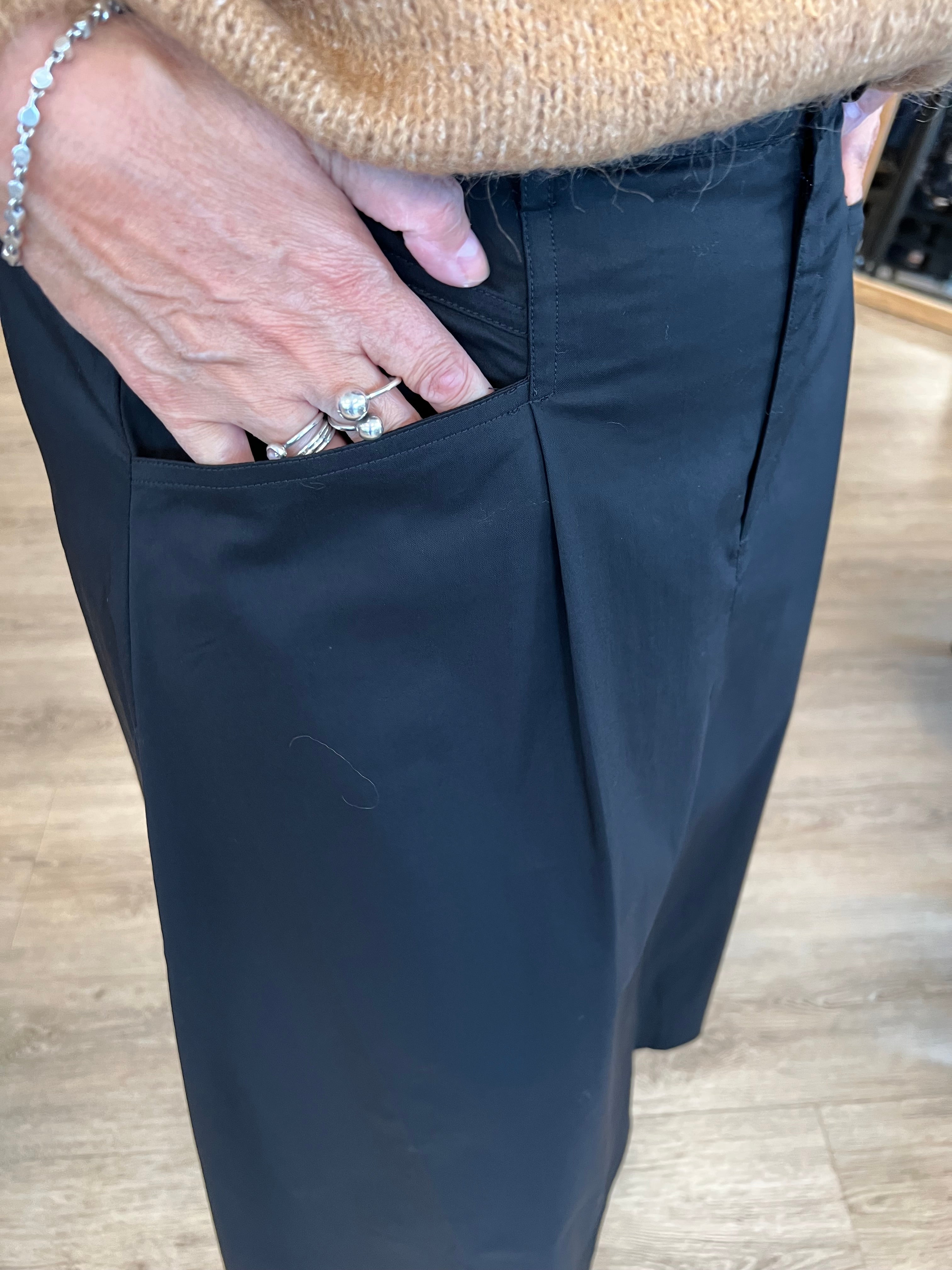 Sigga Long Skirt svart