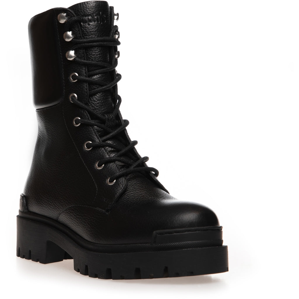 THE BECAUSE BOOT LEATHER