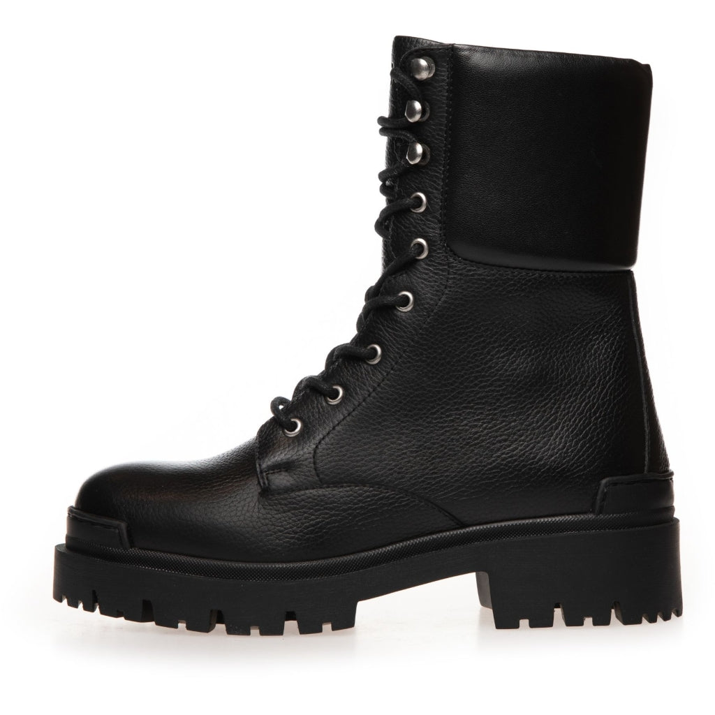 THE BECAUSE BOOT LEATHER