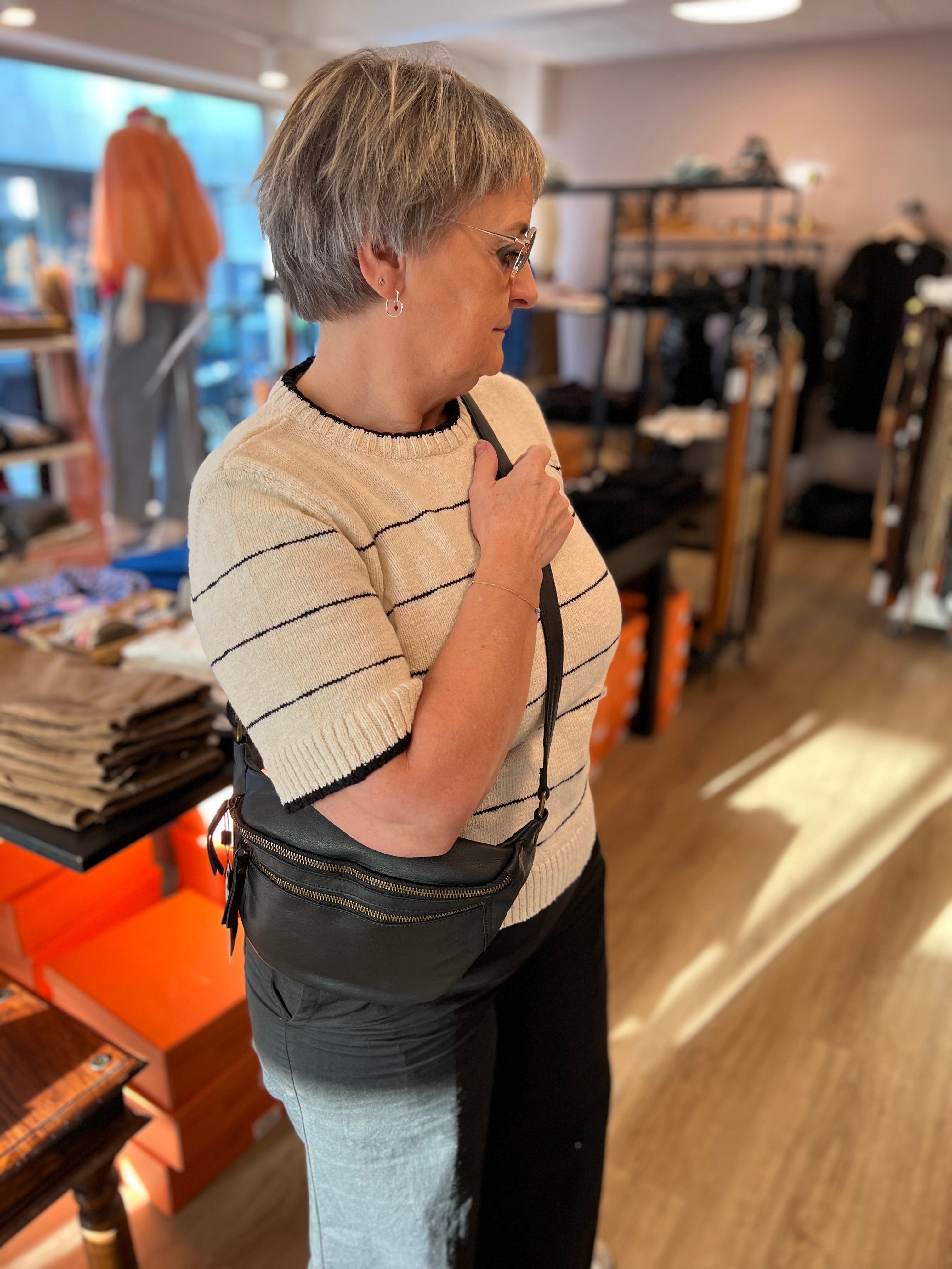ESElly SS Knit Blouse