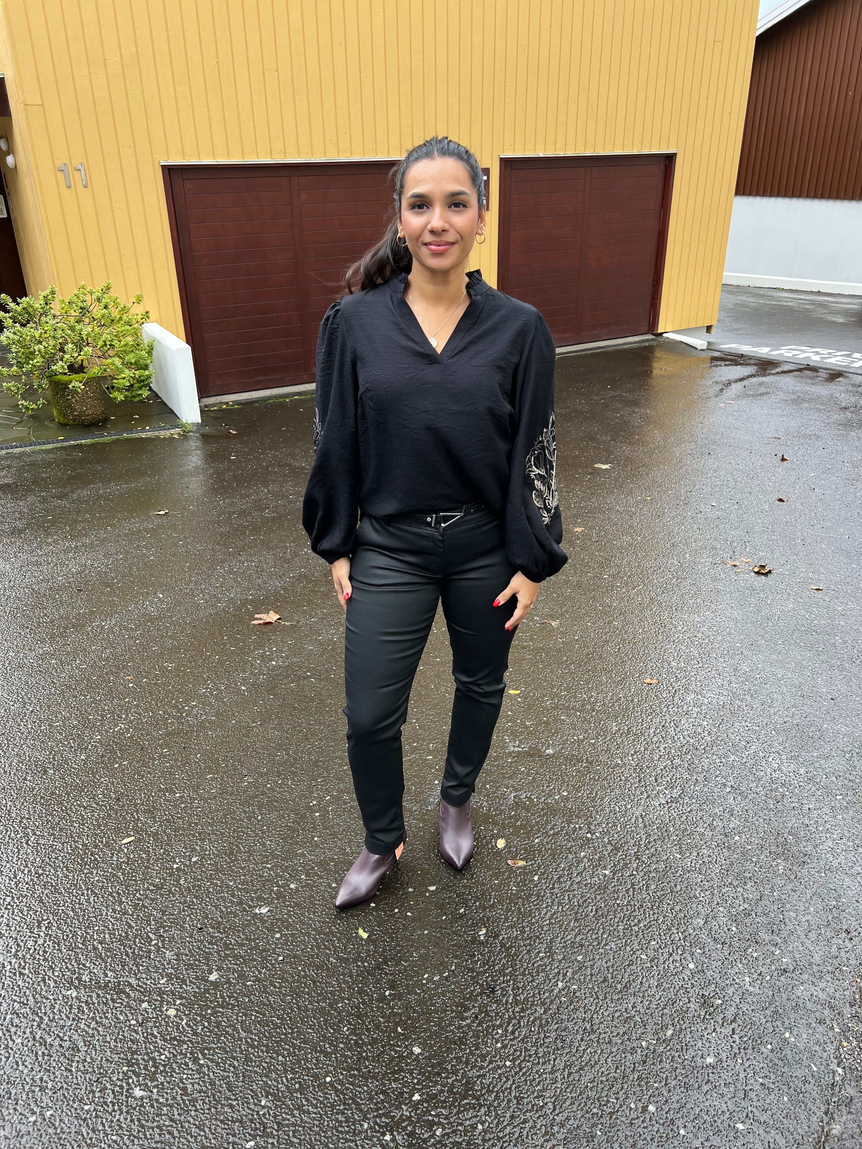 Isay Coated Pant