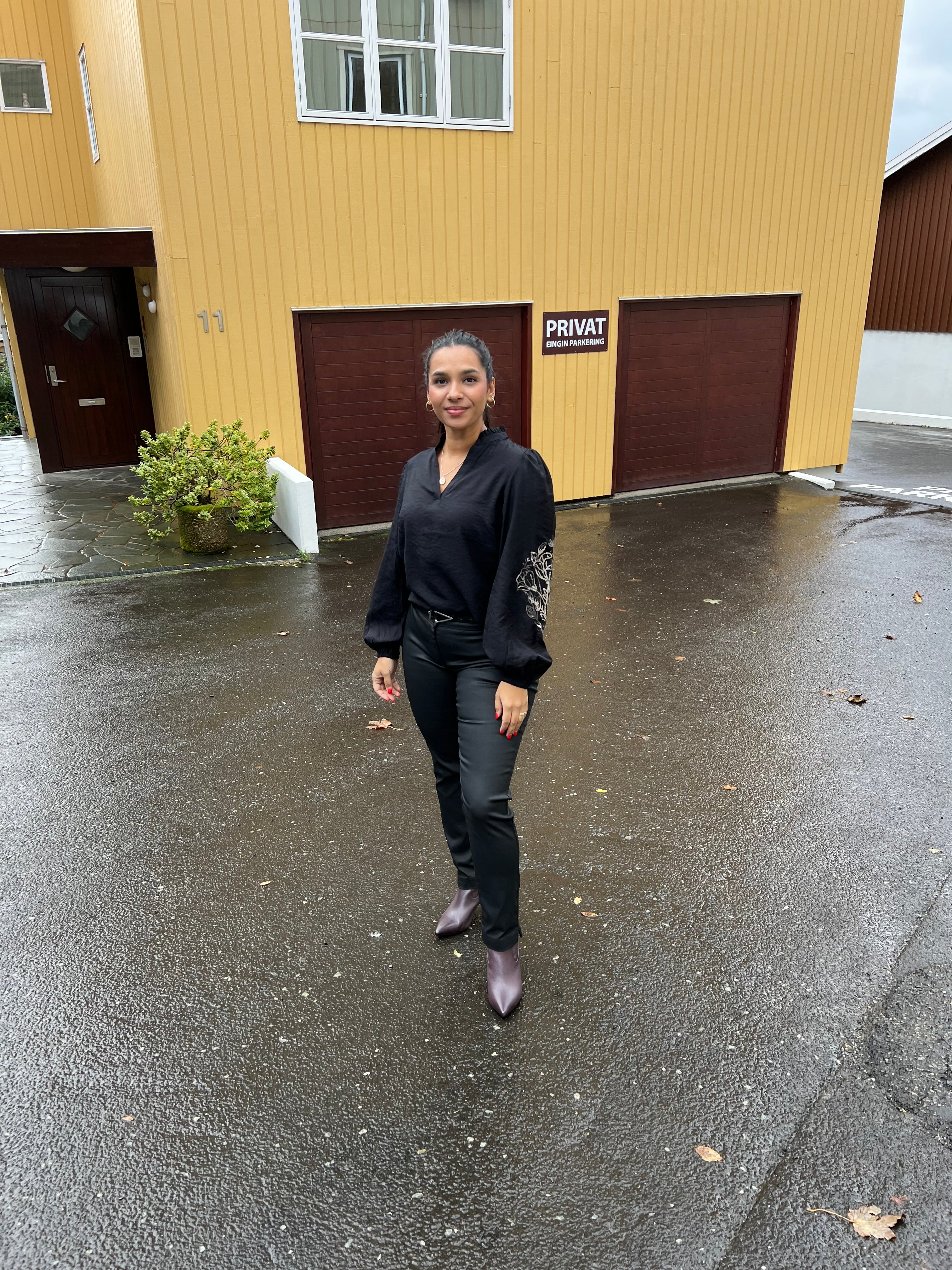 Isay Coated Pant