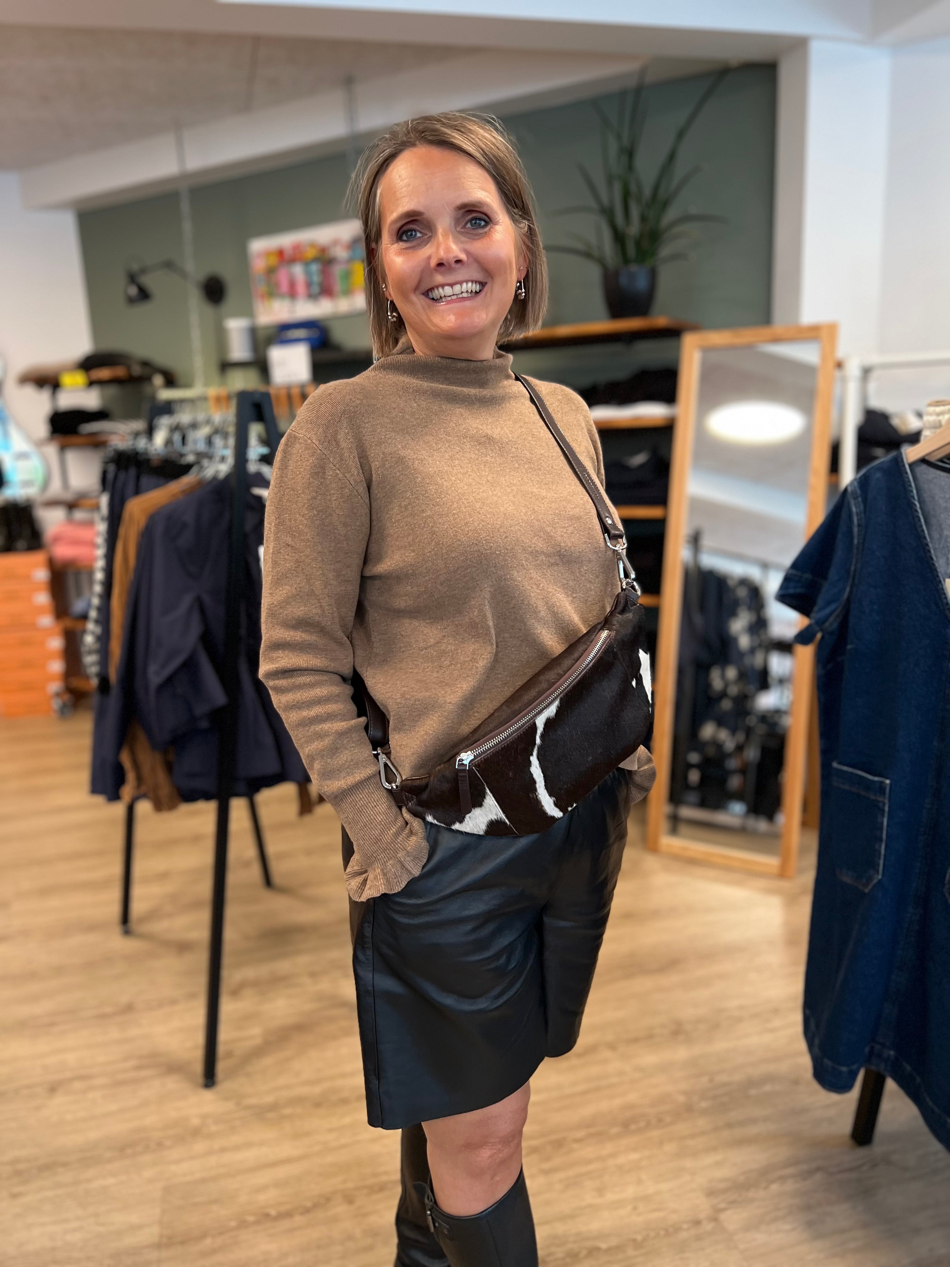 Leather Shorts lambaleður