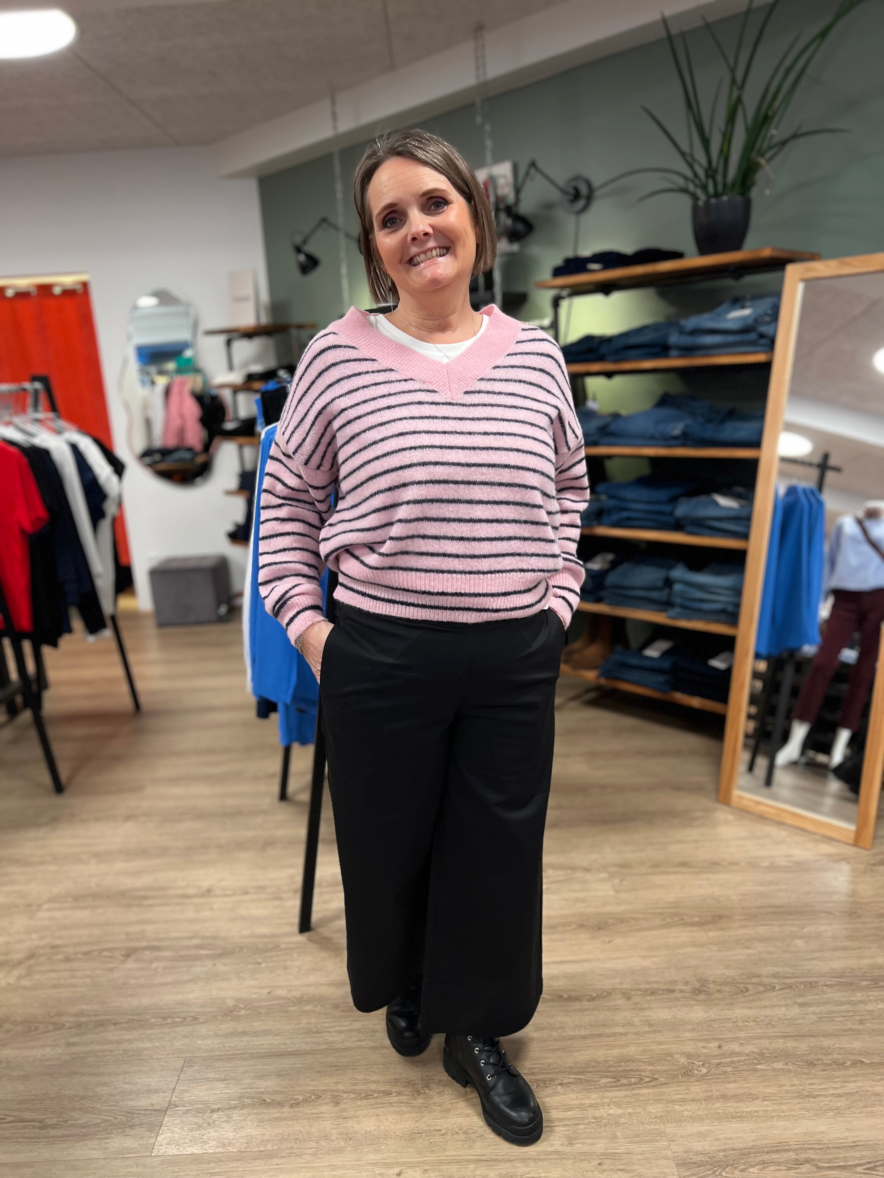 BCDELL STRIPED V-NECK JUMPER