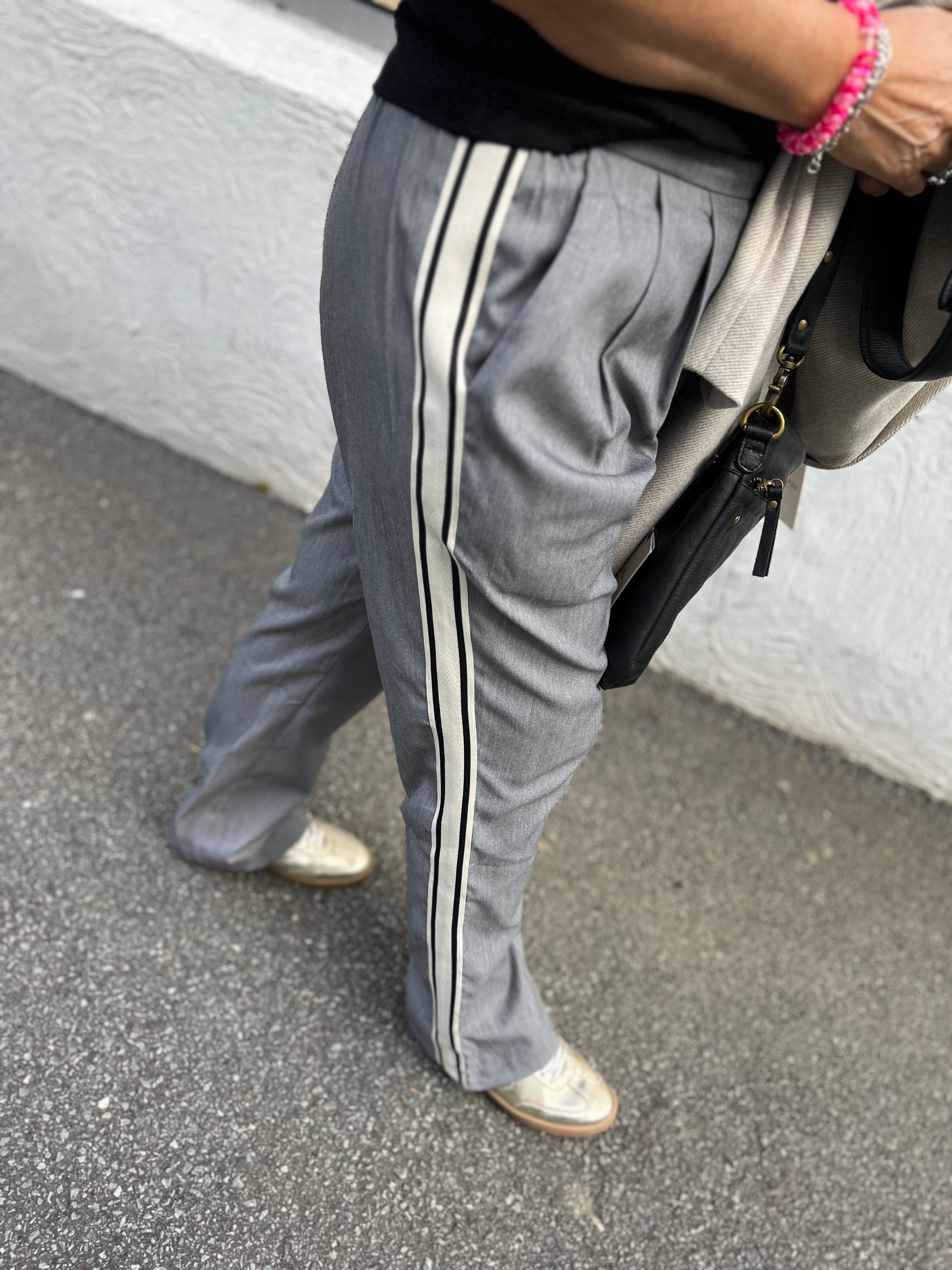 BCCHARLEEN PANT
