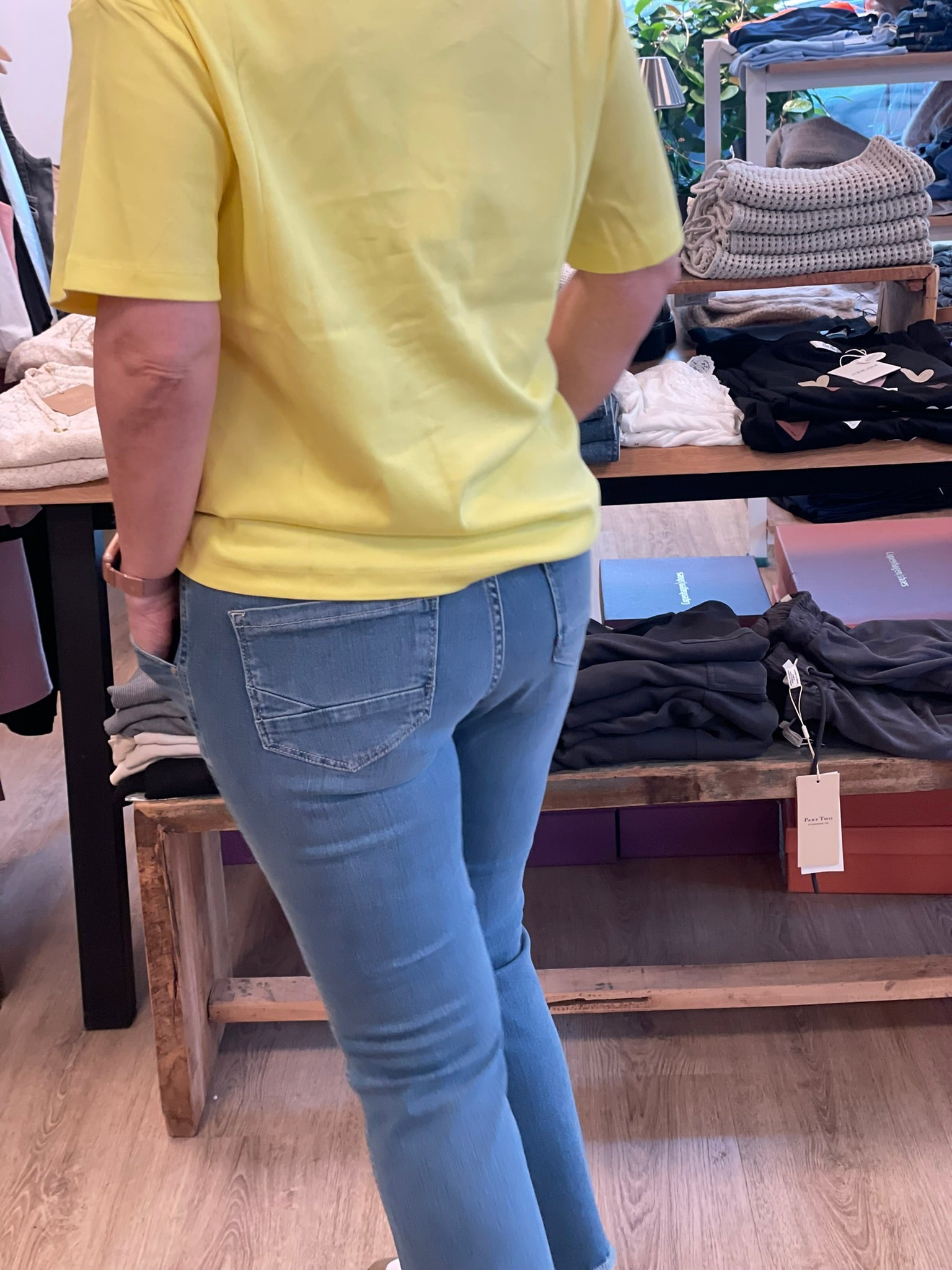 Como Flare Jeans