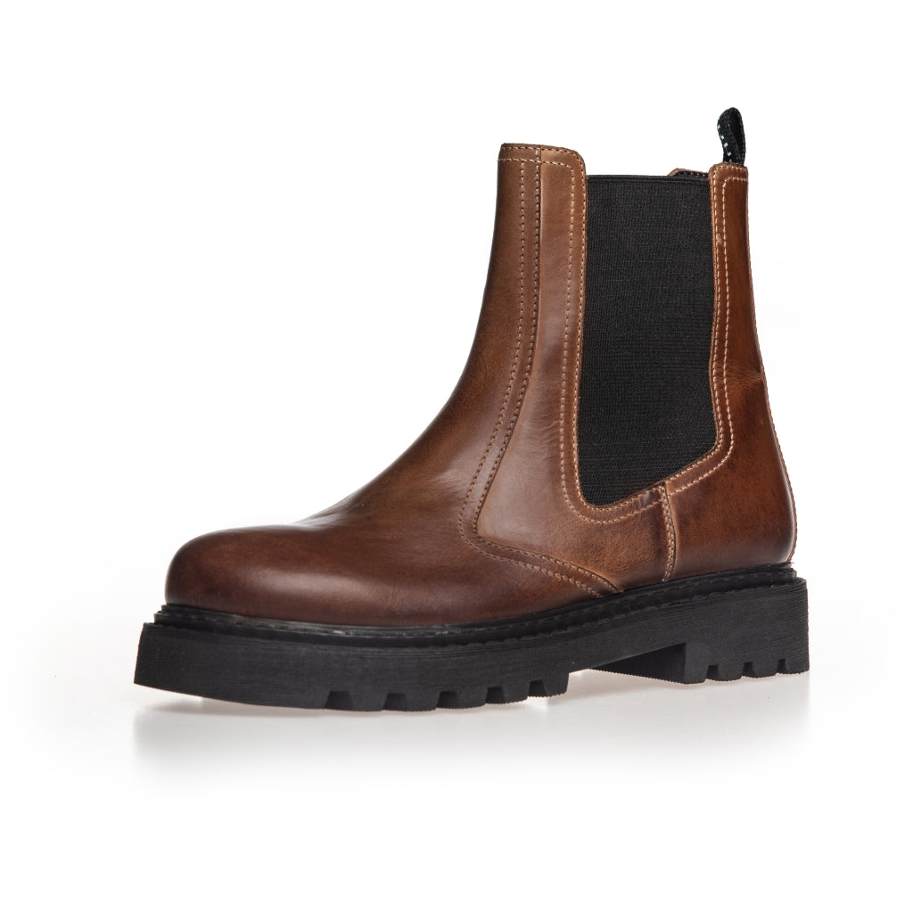 ANKLE BOOT