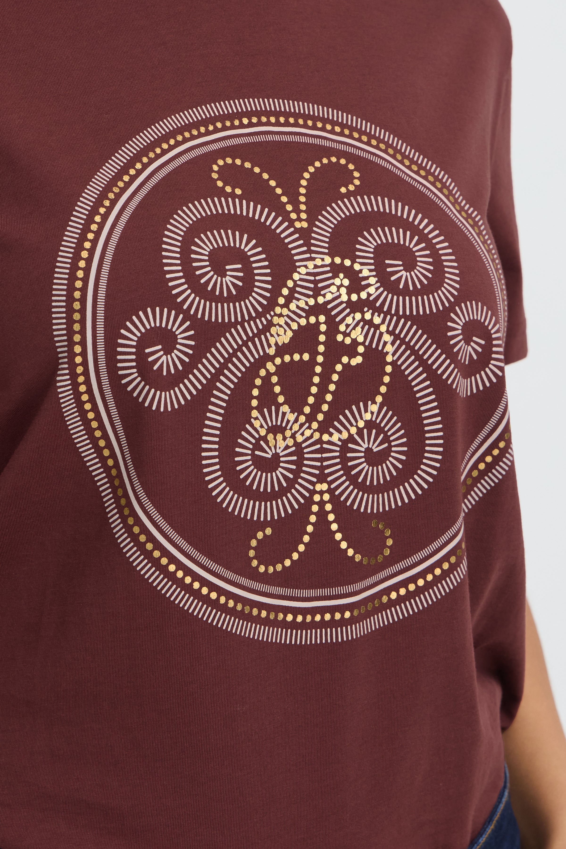 FRZARY TEE