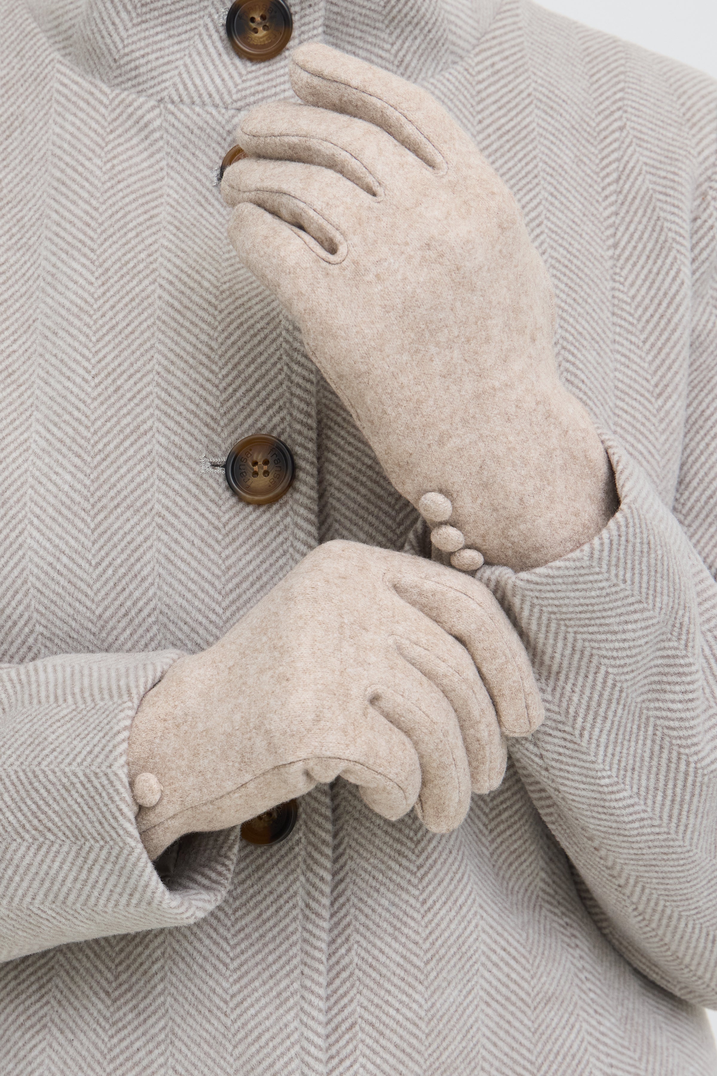 FRSAFIN GLOVES 1