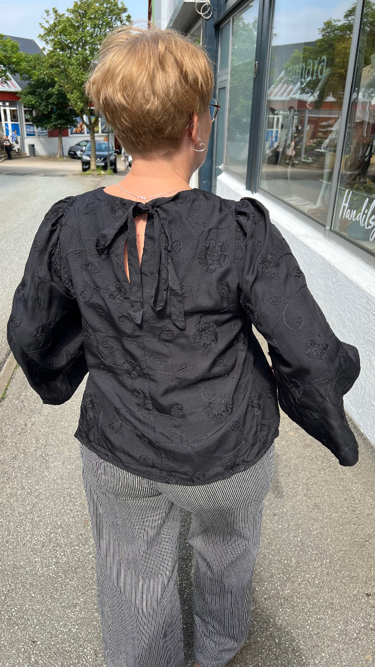 Juna Blouse