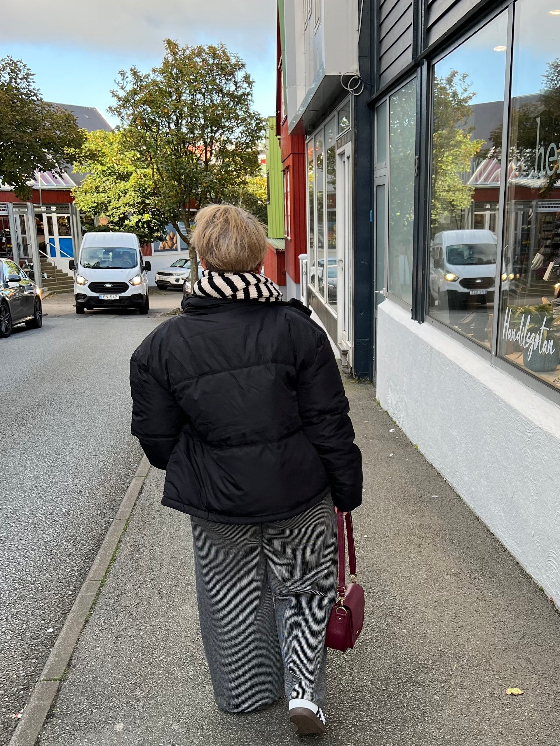 FREBBA JA 1 svartur