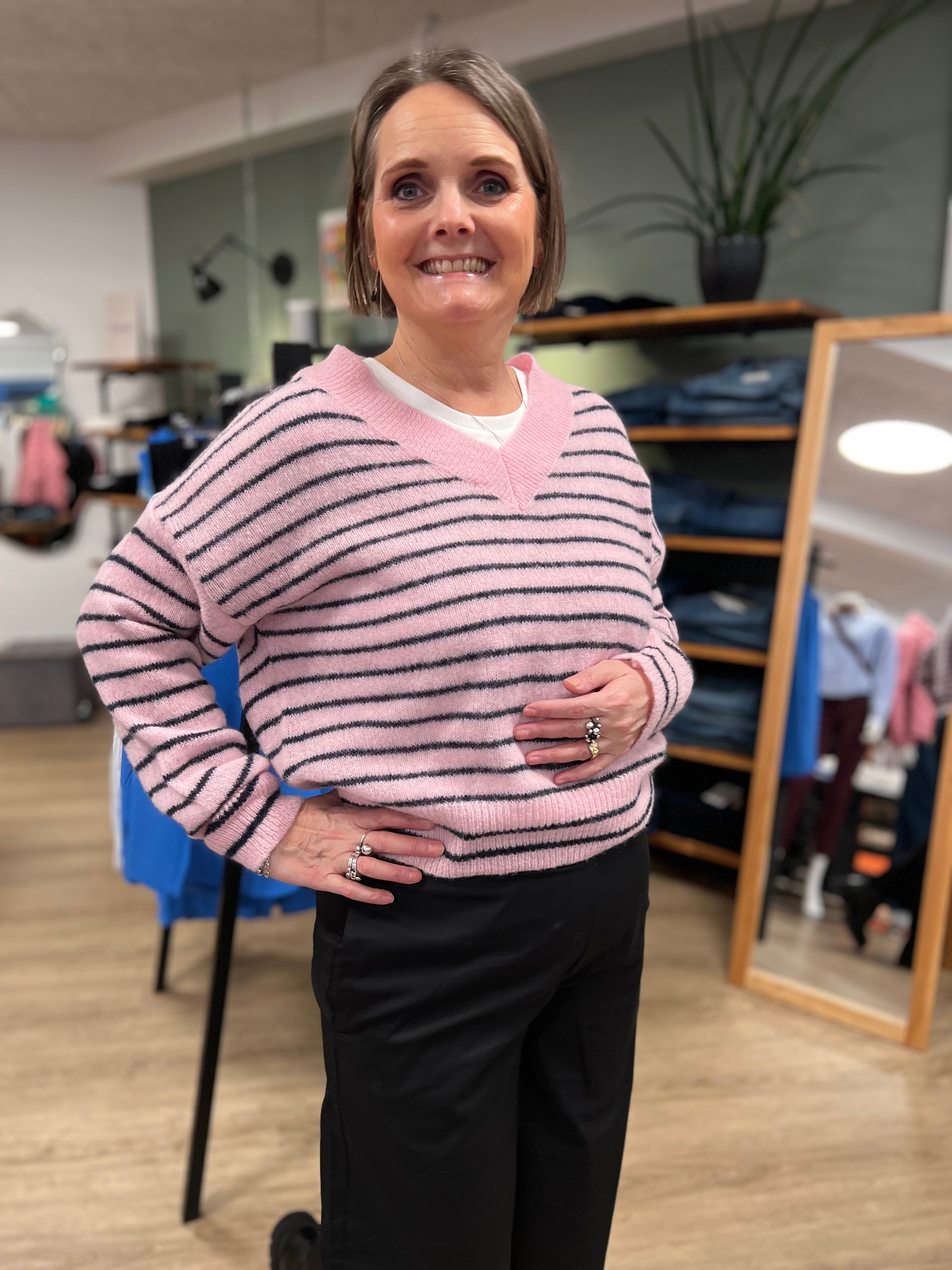 BCDELL STRIPED V-NECK JUMPER