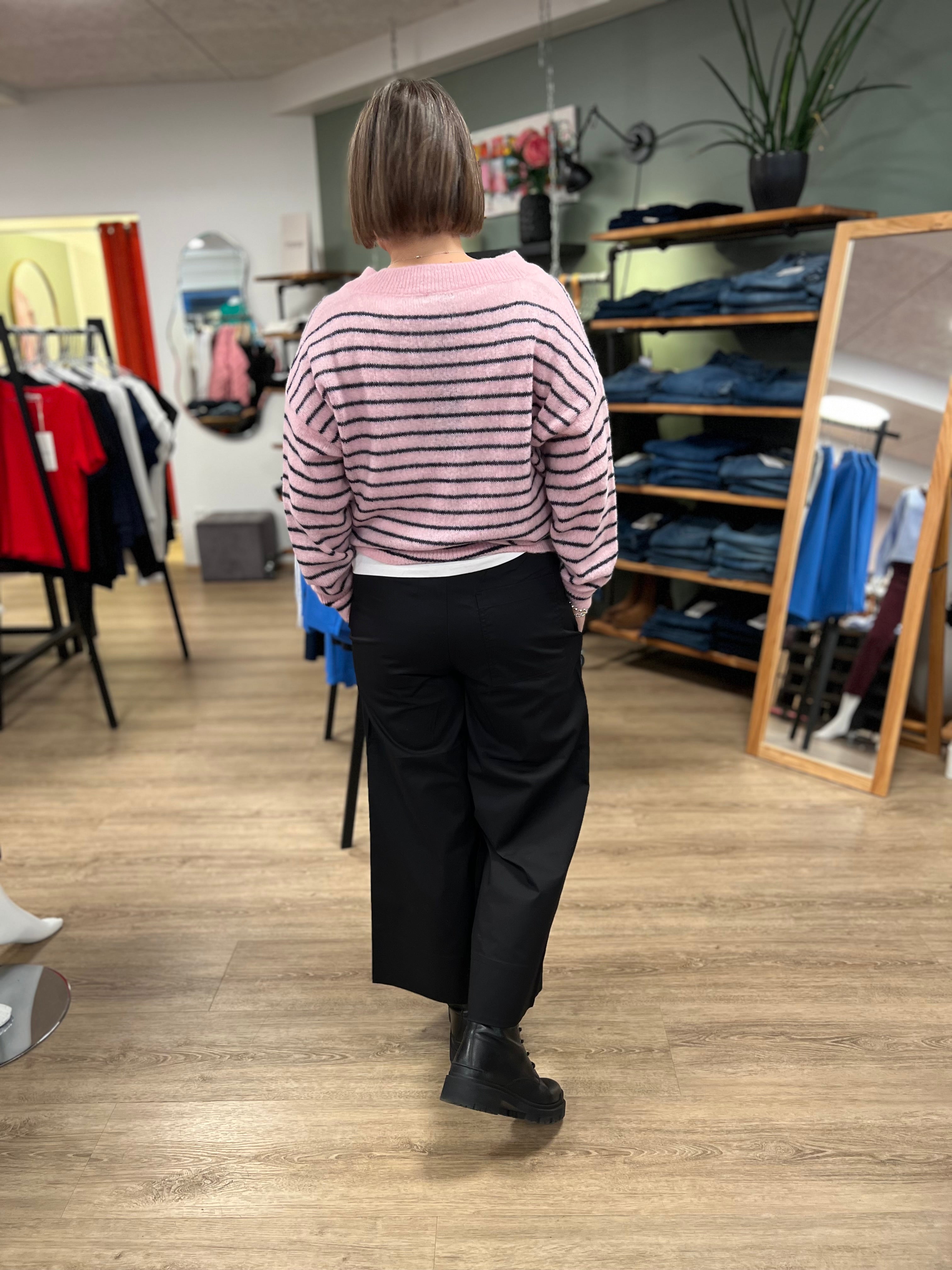 BCDELL STRIPED V-NECK JUMPER