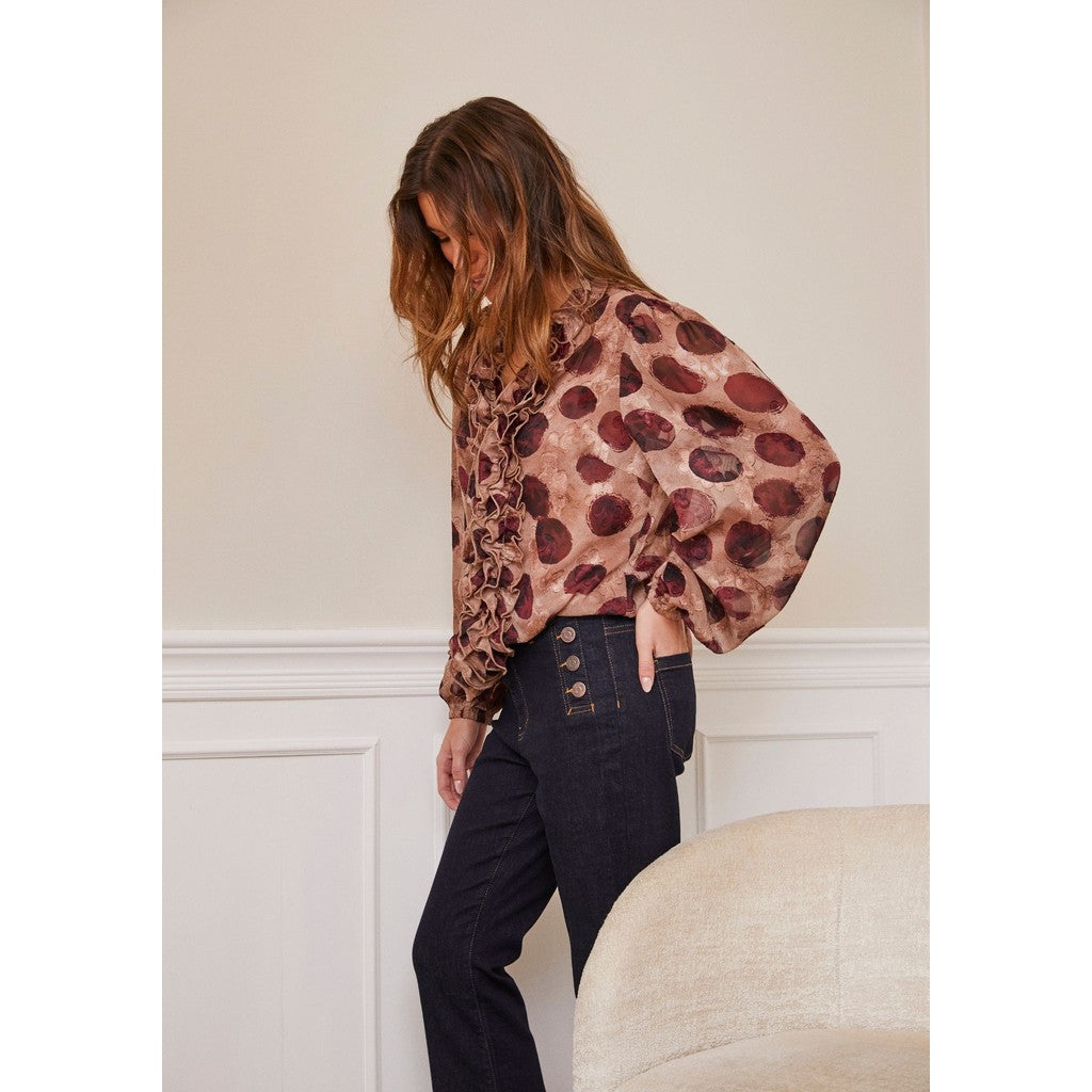 Vibse Ruffle Blouse