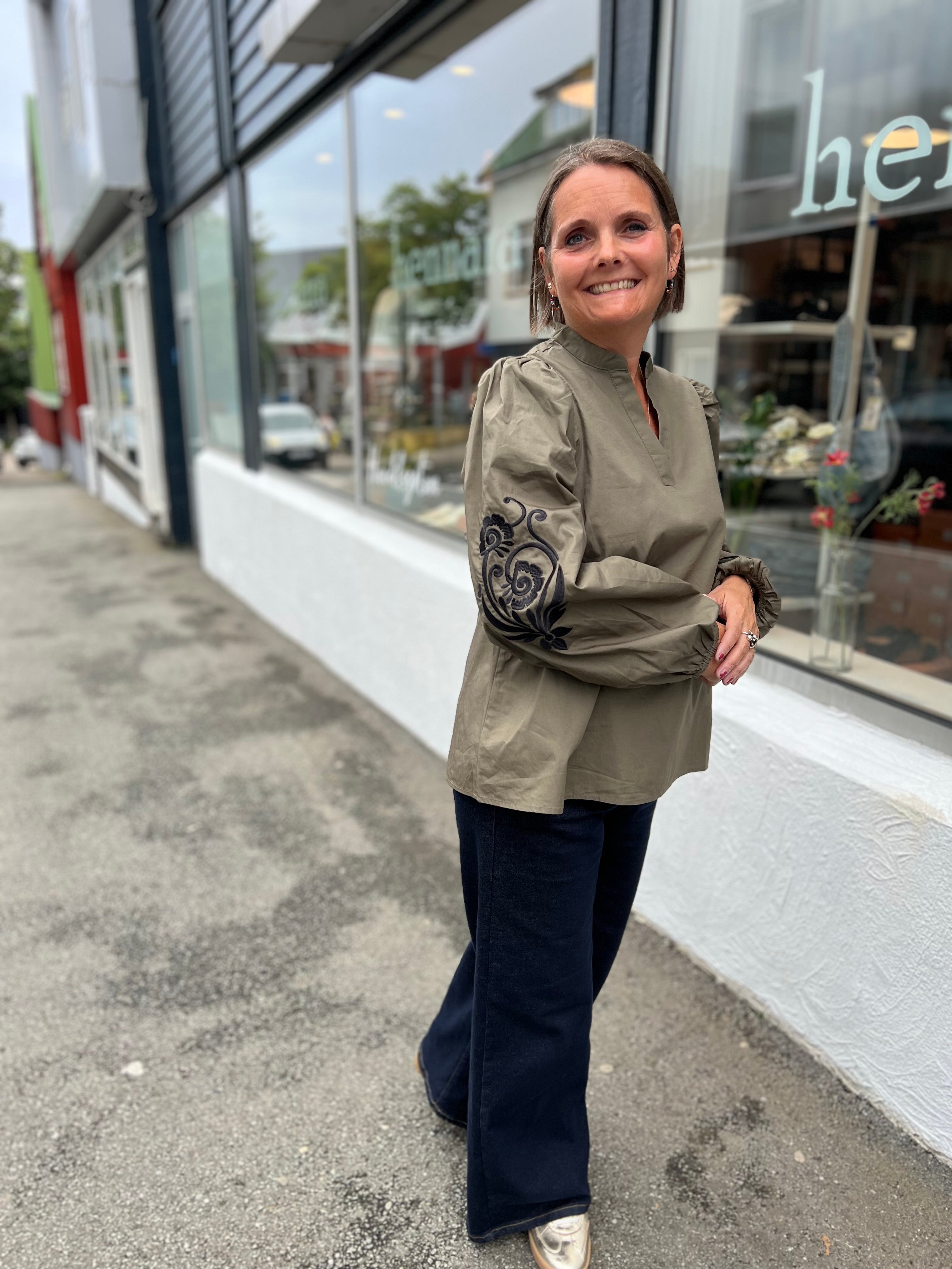 Faja Blouse