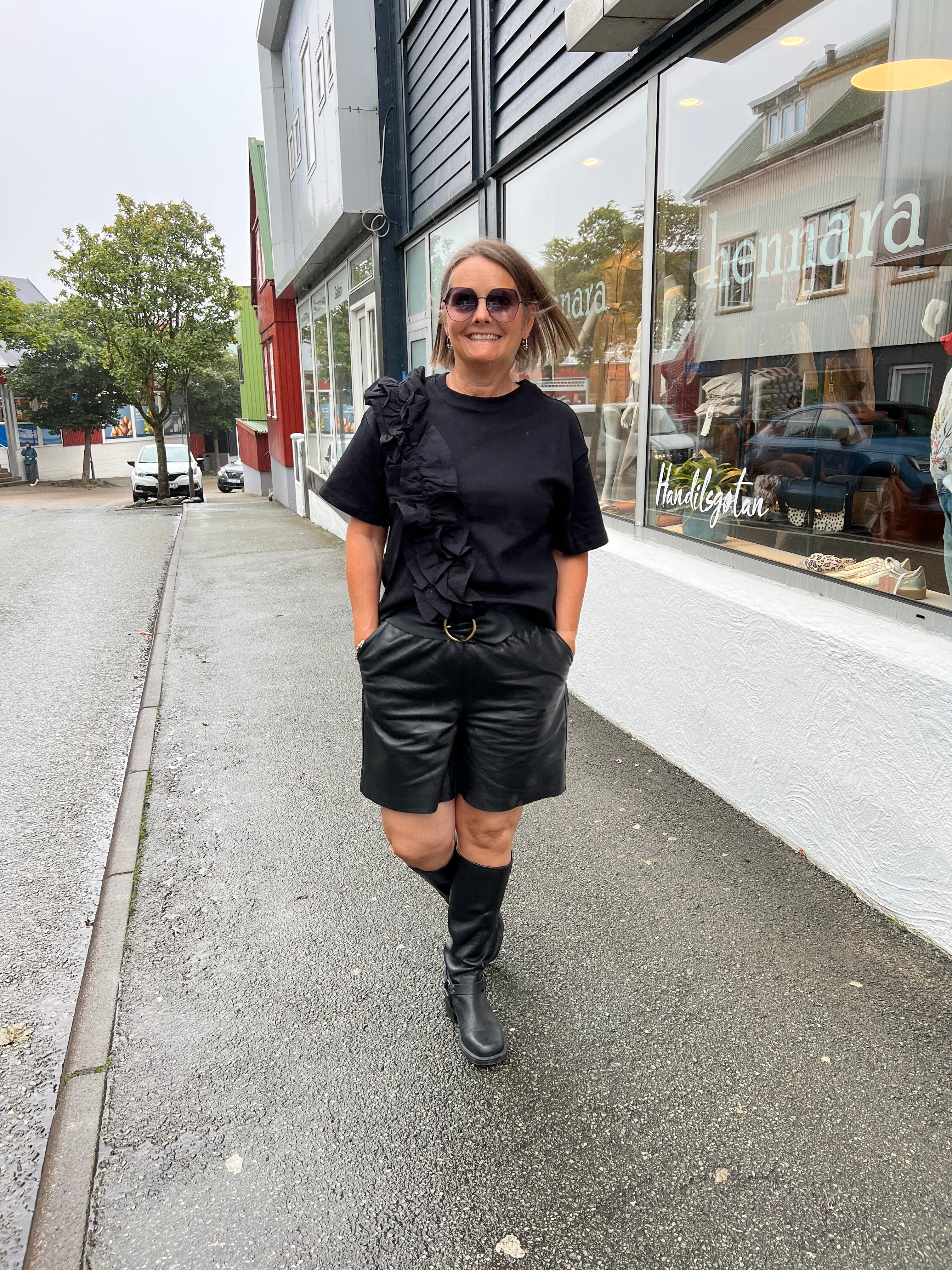 Leather Shorts lambaleður