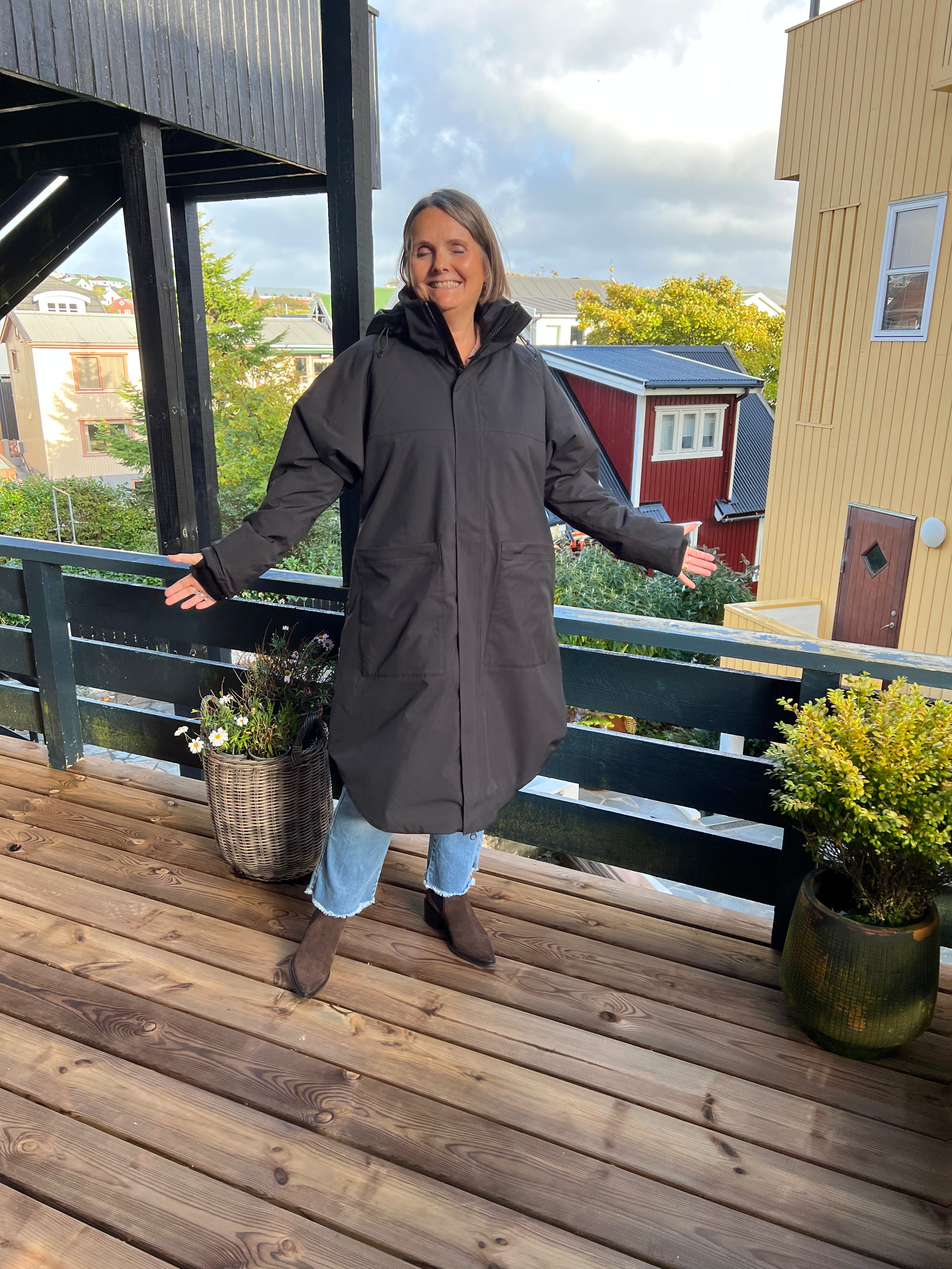 NOTOKYO Anorak svartur