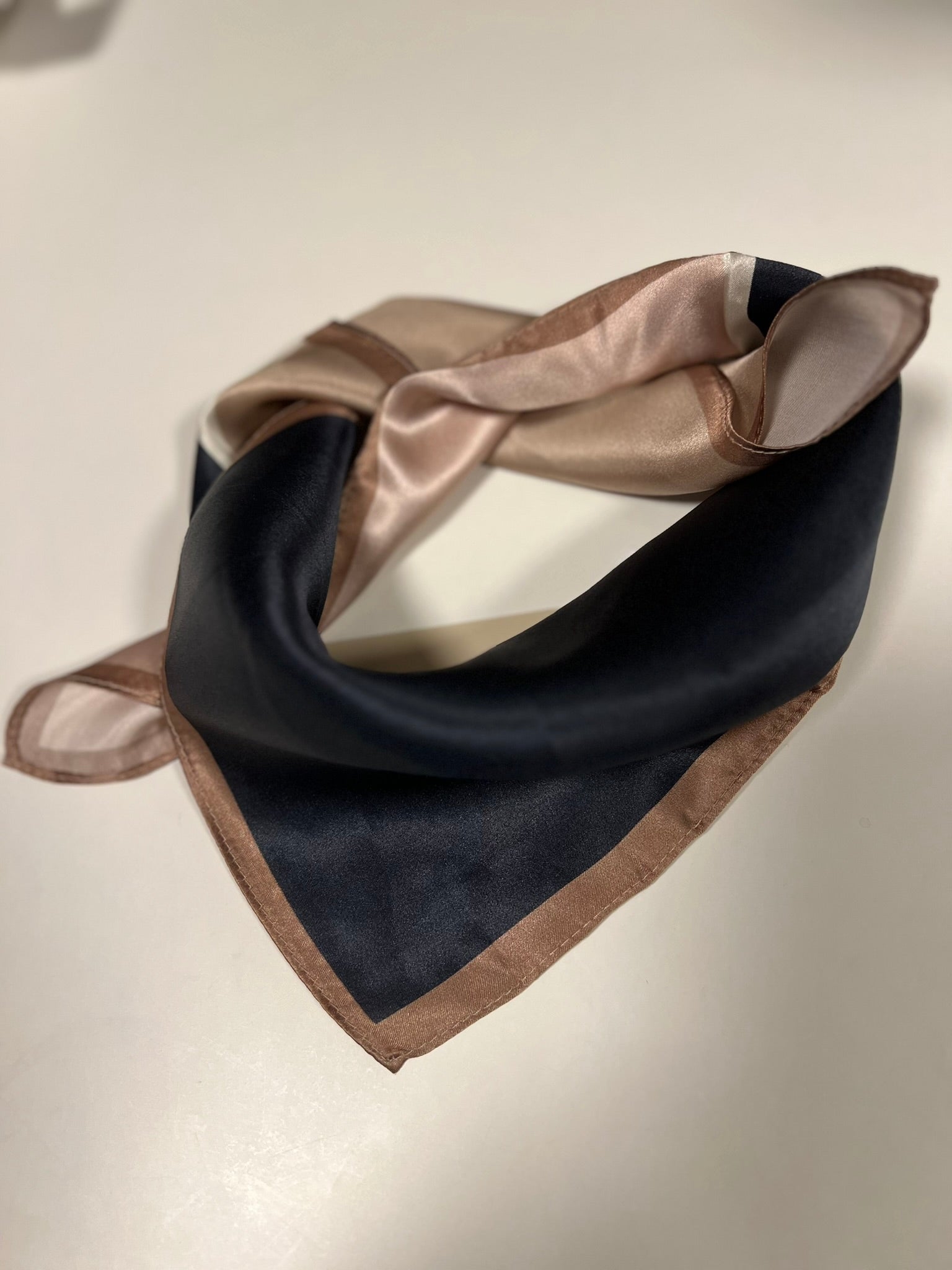 FRSILLA SCARF